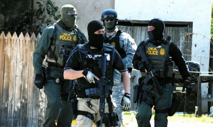 米捜査当局、中国発の船から過去最多の覚醒剤原料300トン押収…連邦検事「宣戦布告なき戦争を仕掛けている」！