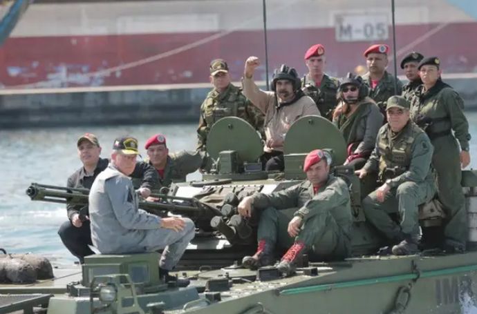 ベネズエラ大統領「お願いだから狂気の戦争はやめてくれ」…米国に懇願！