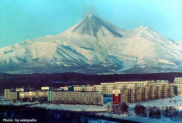 ロシア極東カムチャツカ火山が噴火、火山弾が放出…1年9ヶ月ぶり！