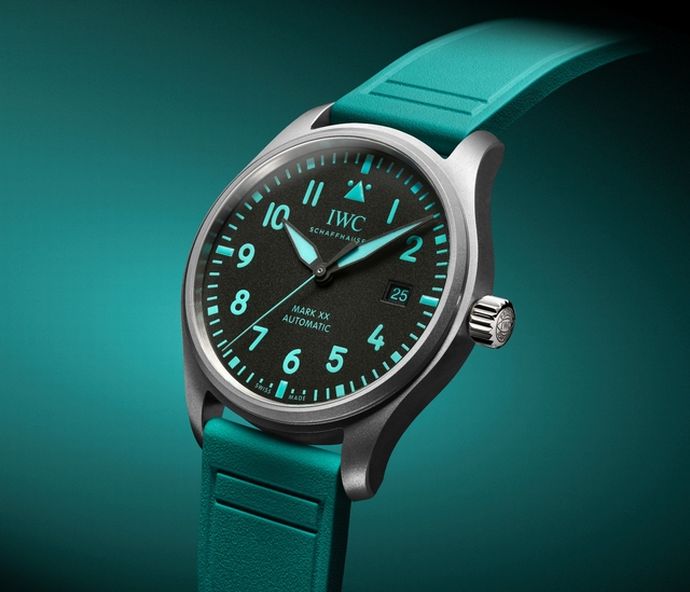IWCのパイロットウォッチカッコ良すぎワロタ…名門F1チームとの絆を示す！