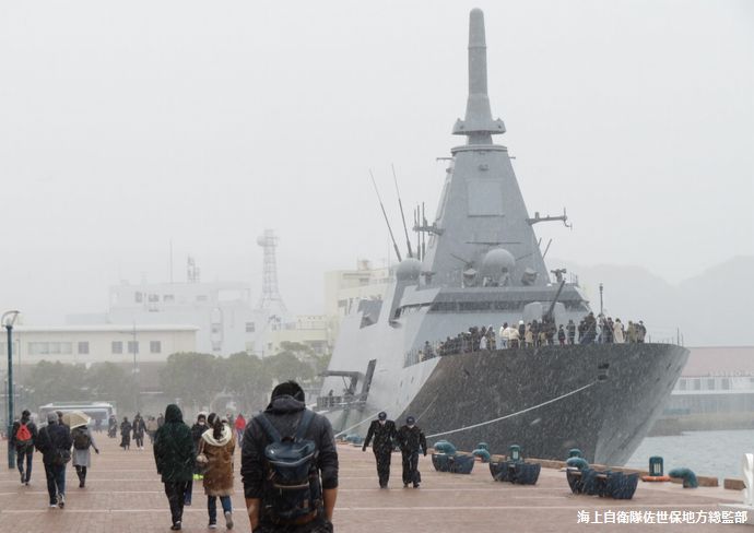 新型護衛艦「のしろ」 就役、乗員は従来の半数90人に省力化…艦橋は3人でオペレーションが可能！