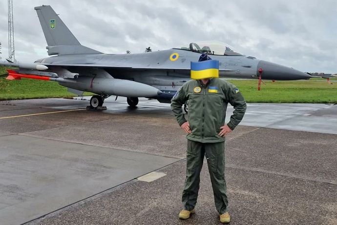 墜落したウクライナのF-16戦闘機、「パトリオット」地対空ミサイルの誤射で撃墜された可能性！