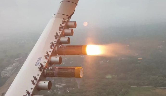 インド首都で人工降雨実験、世界最悪級の大気汚染の緩和狙うも不発…降雨は確認されず！