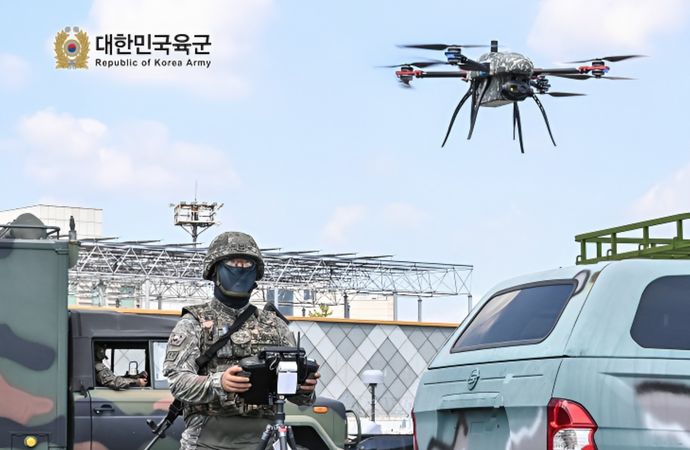 韓国軍「50万ドローン戦士養成事業」を本格推進…1万1000機普及させ全将兵に教育！