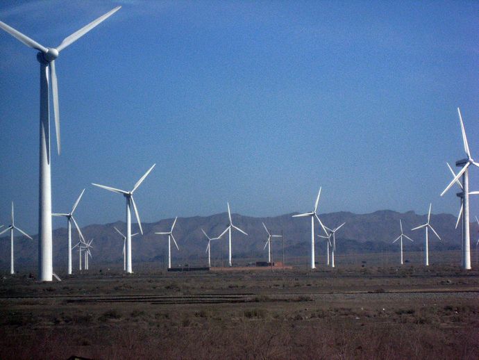 1280px-Wind_farm_xinjiang