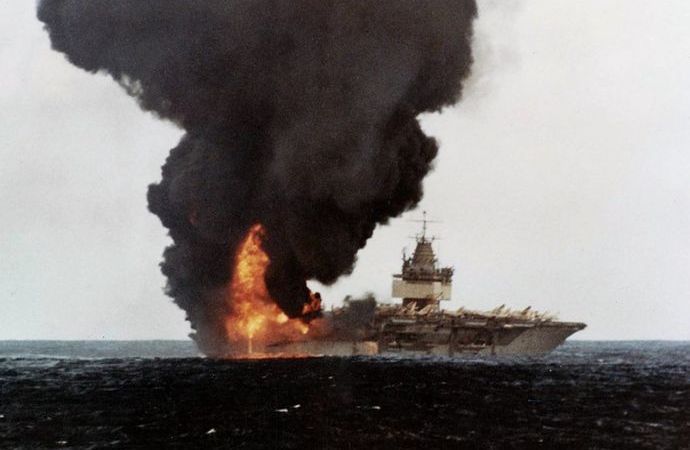イラン最高指導者軍事顧問「ホルムズ海峡で米艦船を撃沈する」と警告！