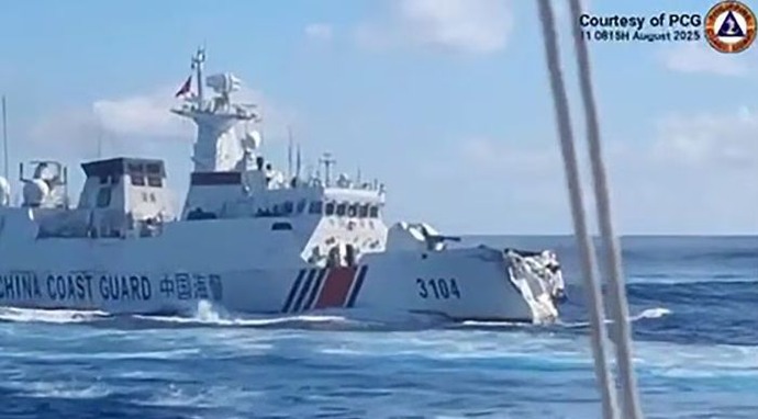 フィリピンが衝突で損傷した中国海警局船に医療や曳航の支援申し出！