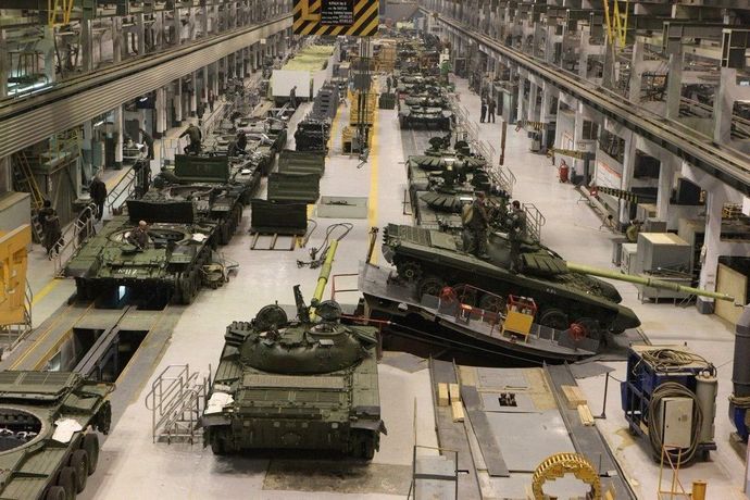 ロシアが対ウクライナで優勢に、兵員数で圧倒、兵器も製造…ノルウェー情報機関！