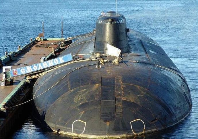 昔のロシアの潜水艦には窓がついてたのか…そりゃぁ沈むんじゃね？ 軍事・ミリタリー速報☆彡