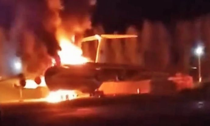 ロシア各地に最大規模ドローン攻撃、エストニア国境近くの空港ではIL-76輸送機2機が炎上！