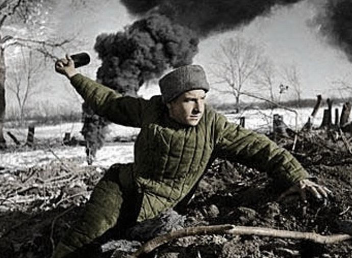 たった1人のロシア兵が、ウクライナ部隊12人を撃退する動画に「映画化すべき」と絶賛する声！