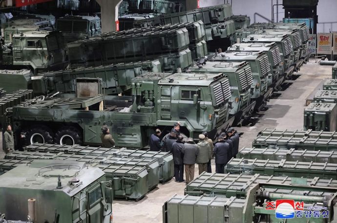 「北朝鮮、核戦力少なくとも300発保有」…英仏並みに迫る！