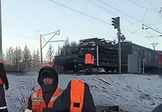 ロシア軍に鹵獲された西側戦車、中国に見せ物としてドナドナされる！