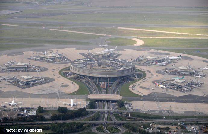 フランスのシャルル・ド・ゴール空港～パリ市内間の高速道路で強盗が多発！