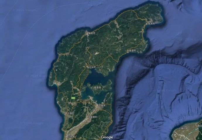 能登半島の地底に直径15kmの謎のドーナツ構造が存在！