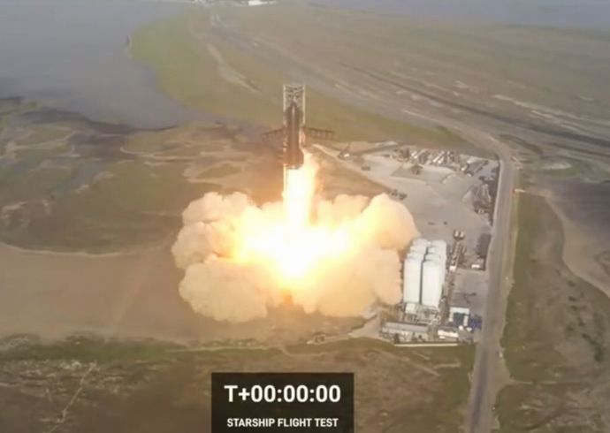 挑戦者の失敗を叩く日本から大成功は産まれない…スペースXに学ぶべき姿勢とは！