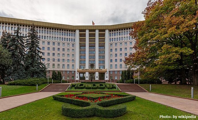 モルドバ議会が非常事態宣言を発令…ロシアが親露派地域へのガス供給を停止に備え！