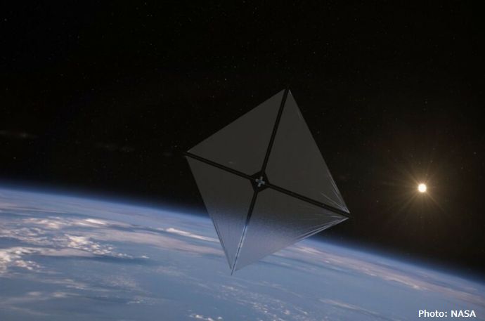 NASAが打ち上げた宇宙ヨット「ACS3」ついに帆を開く…太陽エネルギーで航行！