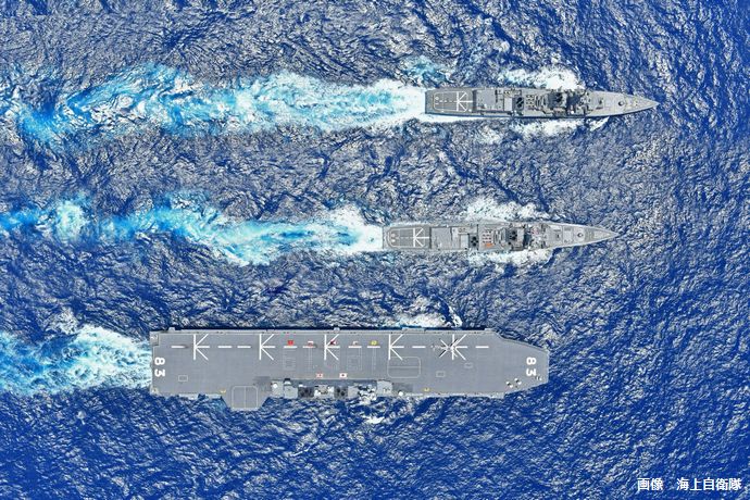 中ロ艦艇の航行活発化で護衛艦不足、ほぼ丸腰の補給艦や多用途支援艦も投入…監視能力の底上げ急務！