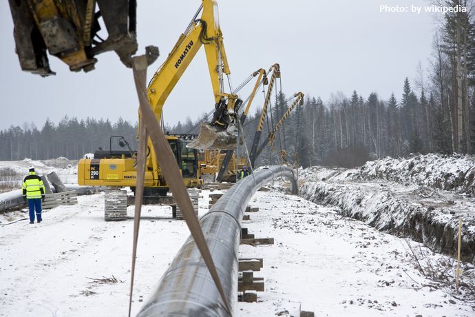 Constructing_natural_gas_line_in_winter,_Finland