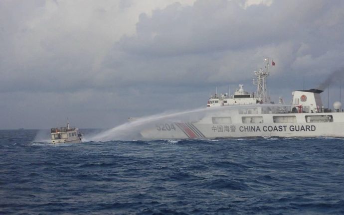 中国海警局、南シナ海の空輸補給でフィリピンに警告「挑発やめよ」！