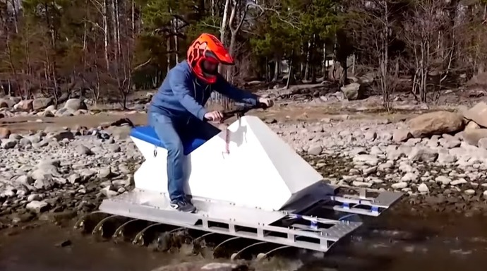 どんな道でも走行可能な18輪電動全地形対応車が話題に…フィンランドで開発！