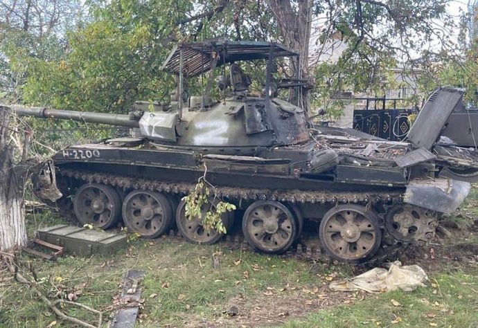 「速く再装填しろ！」…ウクライナで戦うロシアT-62戦車内のレア映像公開