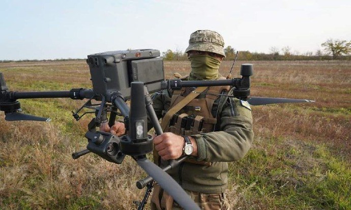 ウクライナ第28機械化旅団、中華ドローン「DJI Matrice 300 RTK」を採用！