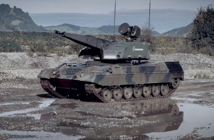 ラインメタルがレオパルト選手のシャシーにスカイレンジャー35防空システムを搭載！