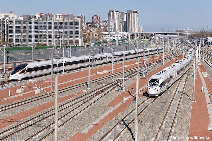 最高時速450キロの高速列車、北京～上海の所要時間が2時間半に？「計算が合わない」との声も！