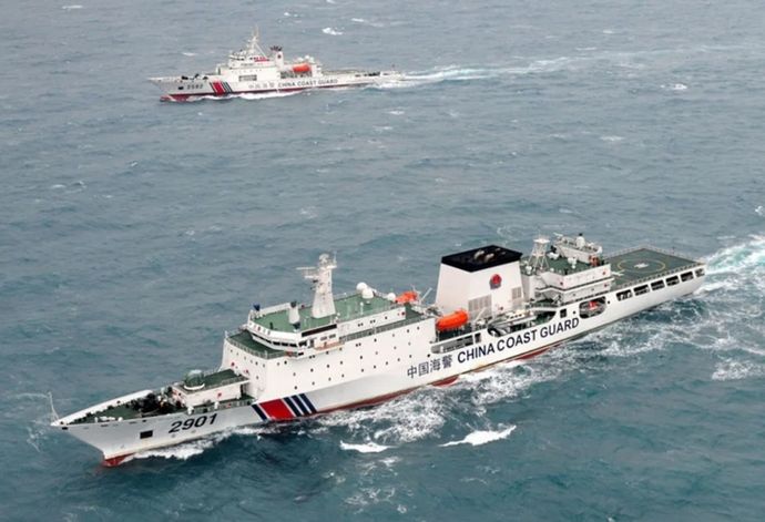 急増する中国の大型海警船、10年で4倍の157隻に…海保が保有する大型船の倍以上！
