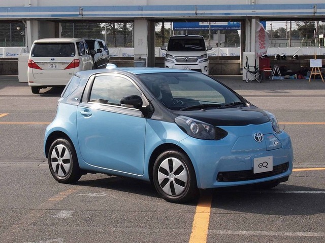 Toyota_eQ_in_Japan_EV_Festival_2012