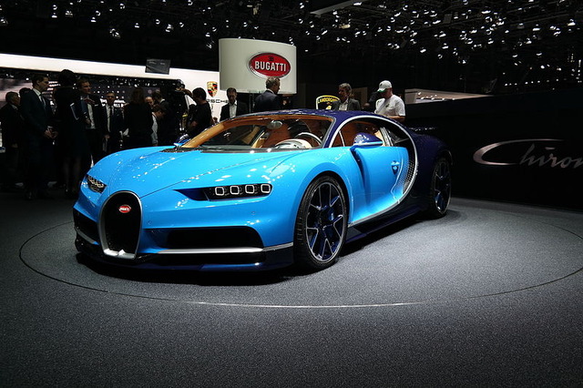 800px-2016-03-01_Geneva_Motor_Show_0858