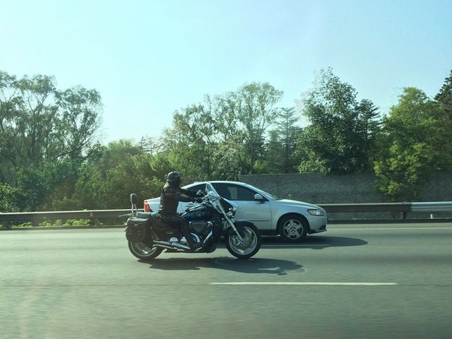 motorcycle-1791974_1280