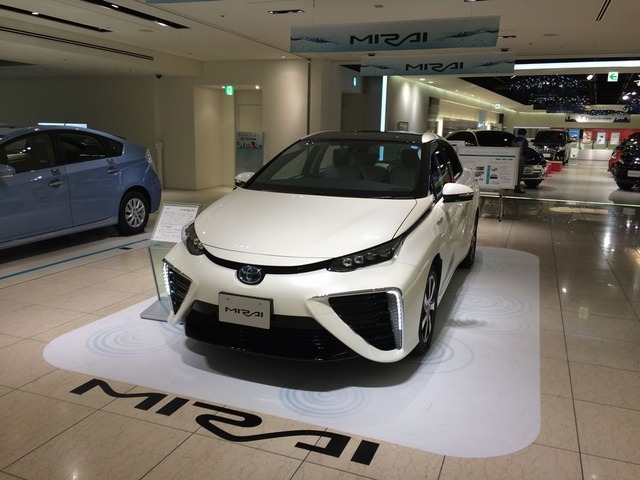 Toyota_mirai