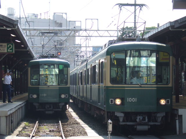 Model_1000_of_Enoshima_Electric_Railway