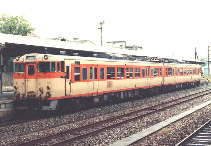 Kiha66_67_9_kokutetusyoku