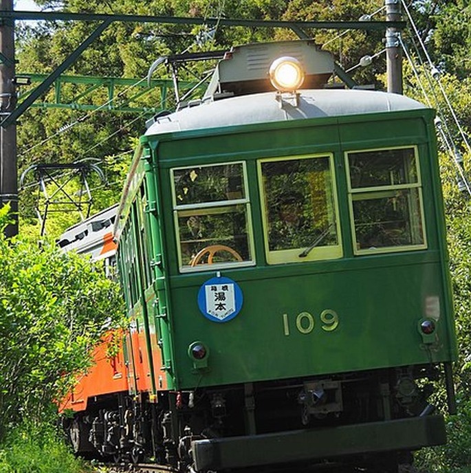 450px-Hakone_tozan_railway_109_in_Ohiradai