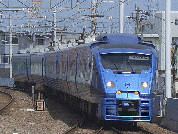 JR_kyushu_type883_sonic_beppu_1