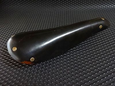 国産競輪用革サドルのウェスト調査（笑） : コルサの毎日がヒルクライム