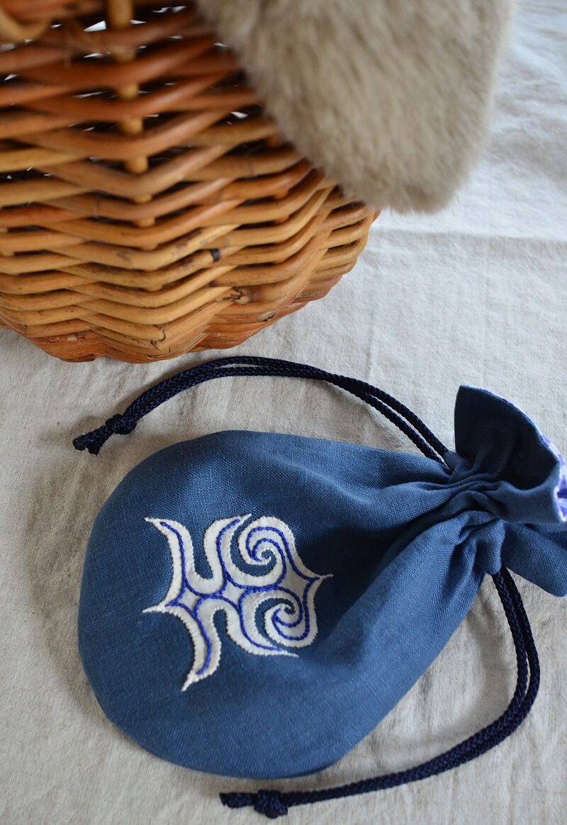 初心者のアイヌ刺繍】作ったものいろいろ&ユニクロで買いました