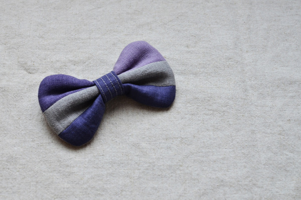 ワンピースでゆったり だらり とご近所までコーデ 蝶ネクタイ メガネどんぶり