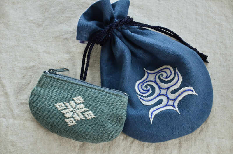 初心者のアイヌ刺繍】作ったものいろいろ&ユニクロで買いました 初心者のアイヌ刺繍】作ったものいろいろ&ユニクロで買いました
