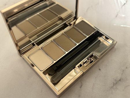 E2B5894C-DEBE-4C64-A12C-A9C4FA539416