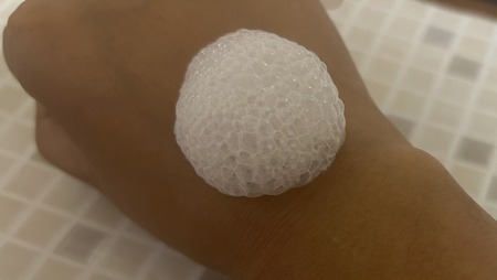 冷たいUV泡ジェル01