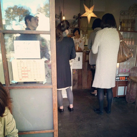 即日完売!人気のモチモチ葡萄パン4