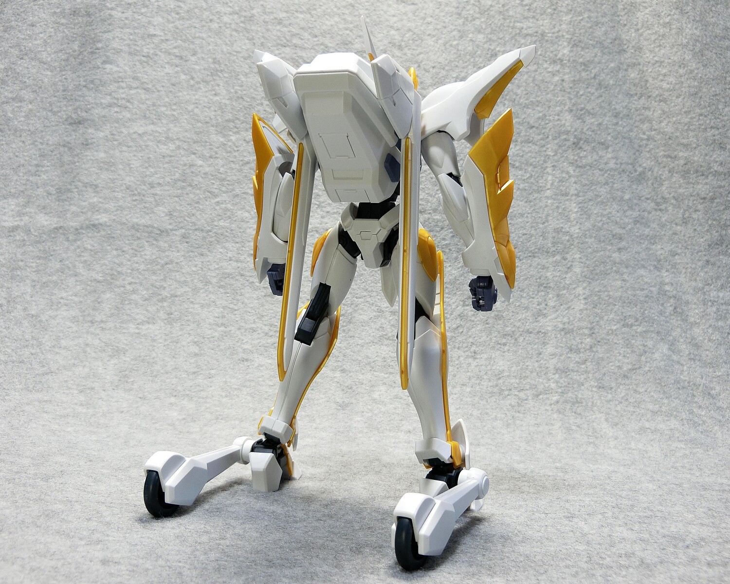 HG 1/35 ランスロット・アルビオン」レビュー : コスモスペース
