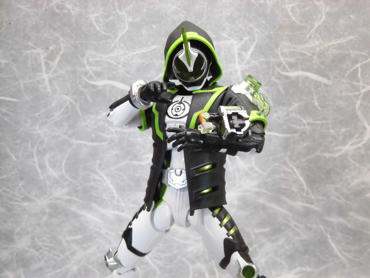 仮面ライダーネクロム shフィギュアーツ S.H.フィギュアーツ 仮面ライダーネクロム レビュー - YOの玩具箱