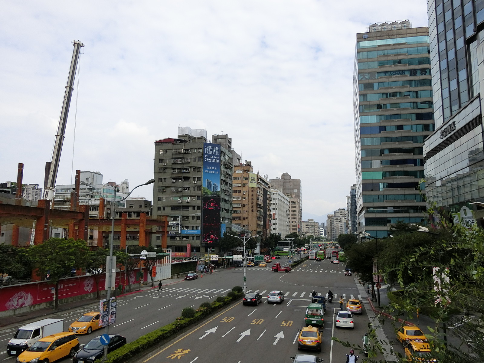 こしゅもくんの台湾一周記 Day2 桃園 台北 コスモスペース