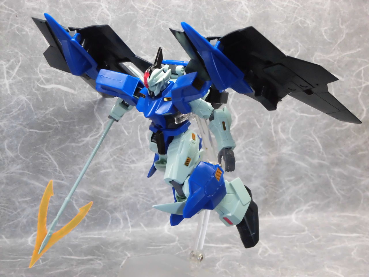 バンダイ HG ガンダムクリープ レビュー : コスモスペース